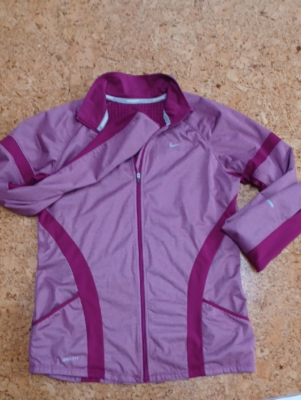 Nike Running Women's Maroon Element Full Zip Lined Jacket Size M